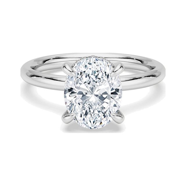 Petite Oval Solitaire